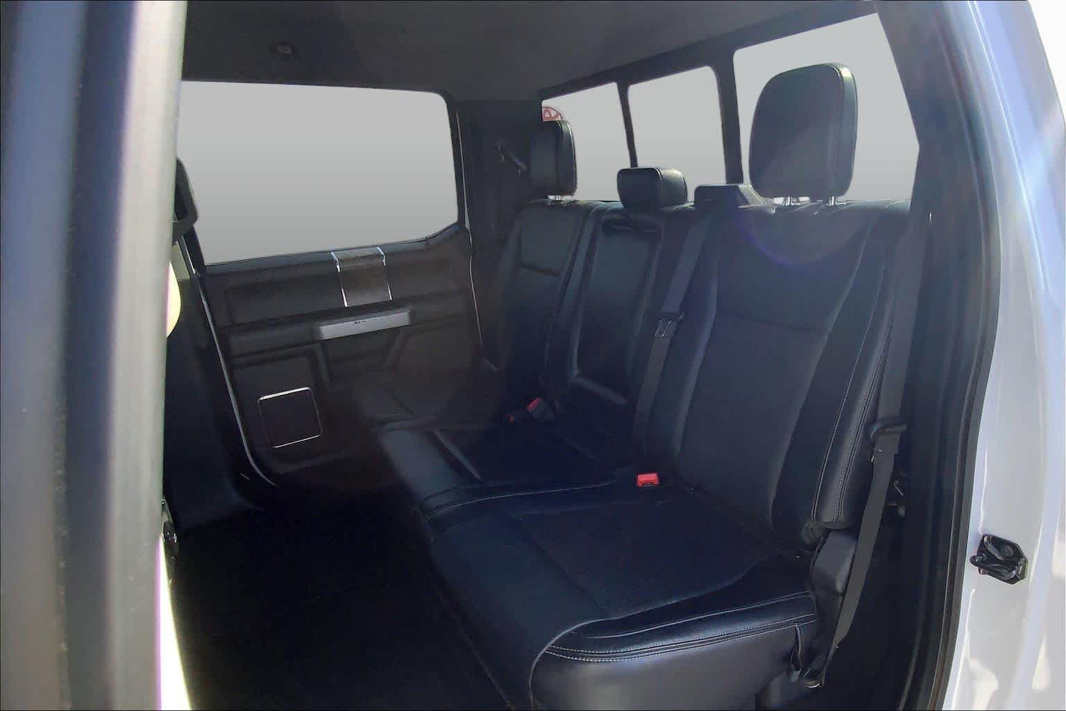 Used 2019 Oxford White Ford LARIAT image 21