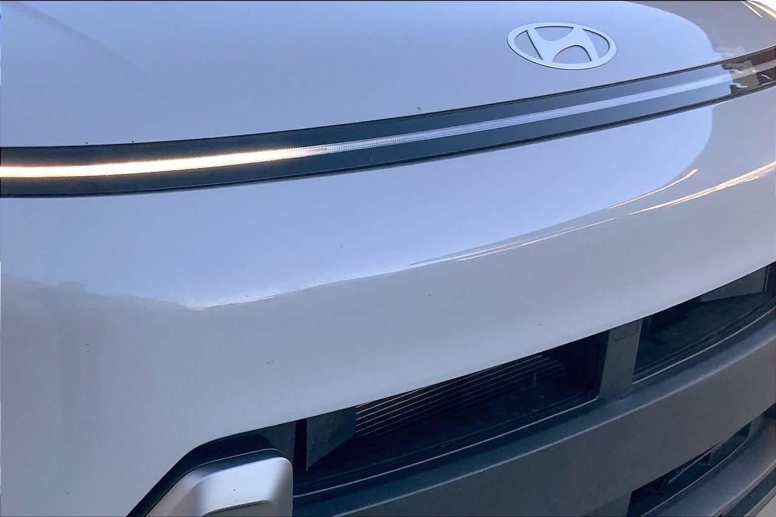 Used 2024 Cyber Gray Metallic Hyundai SEL image 31
