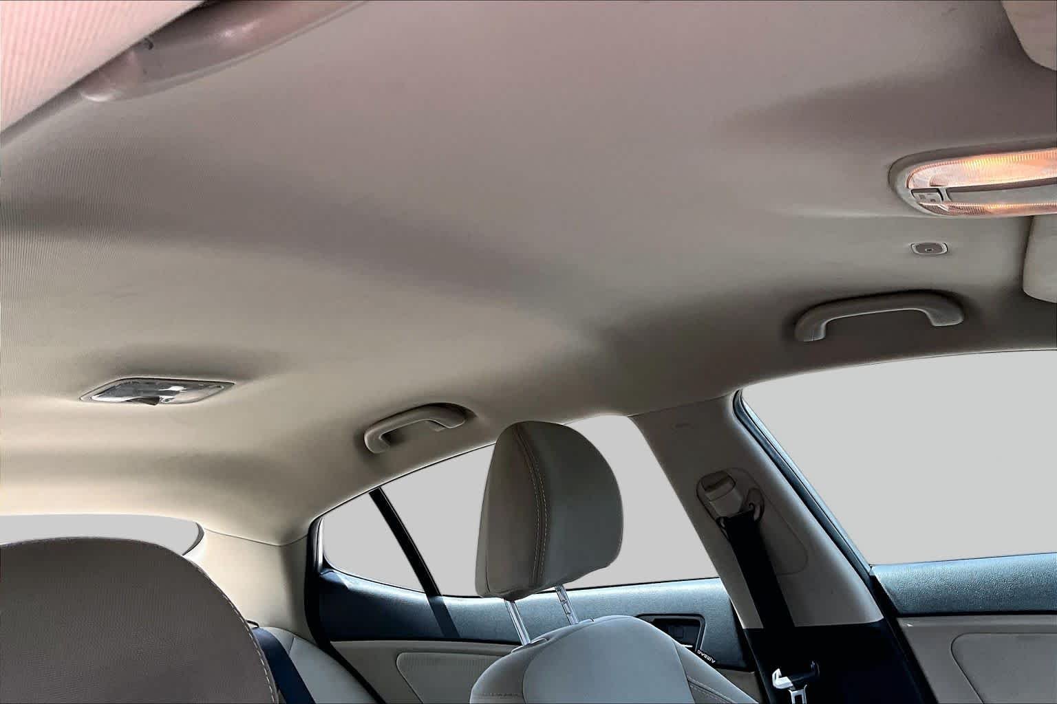 Used 2012 Satin Metal Kia LX image 14