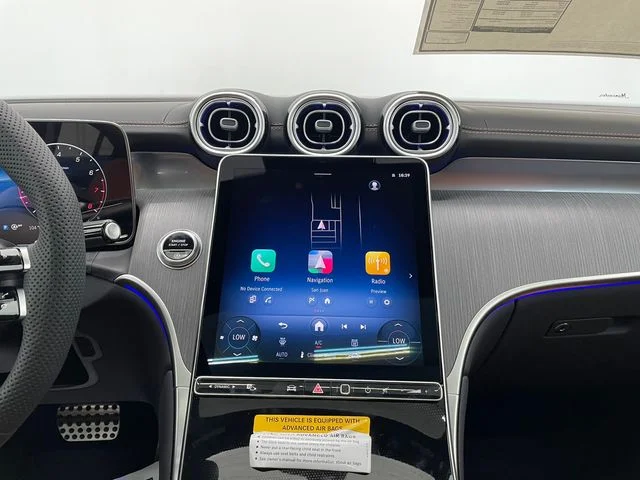 New 2027 Black Mercedes-Benz GLC 300 image 4