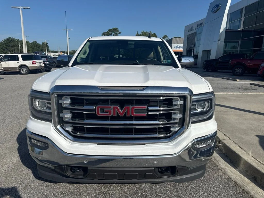 Used 2018 Summit White GMC SLT image 2