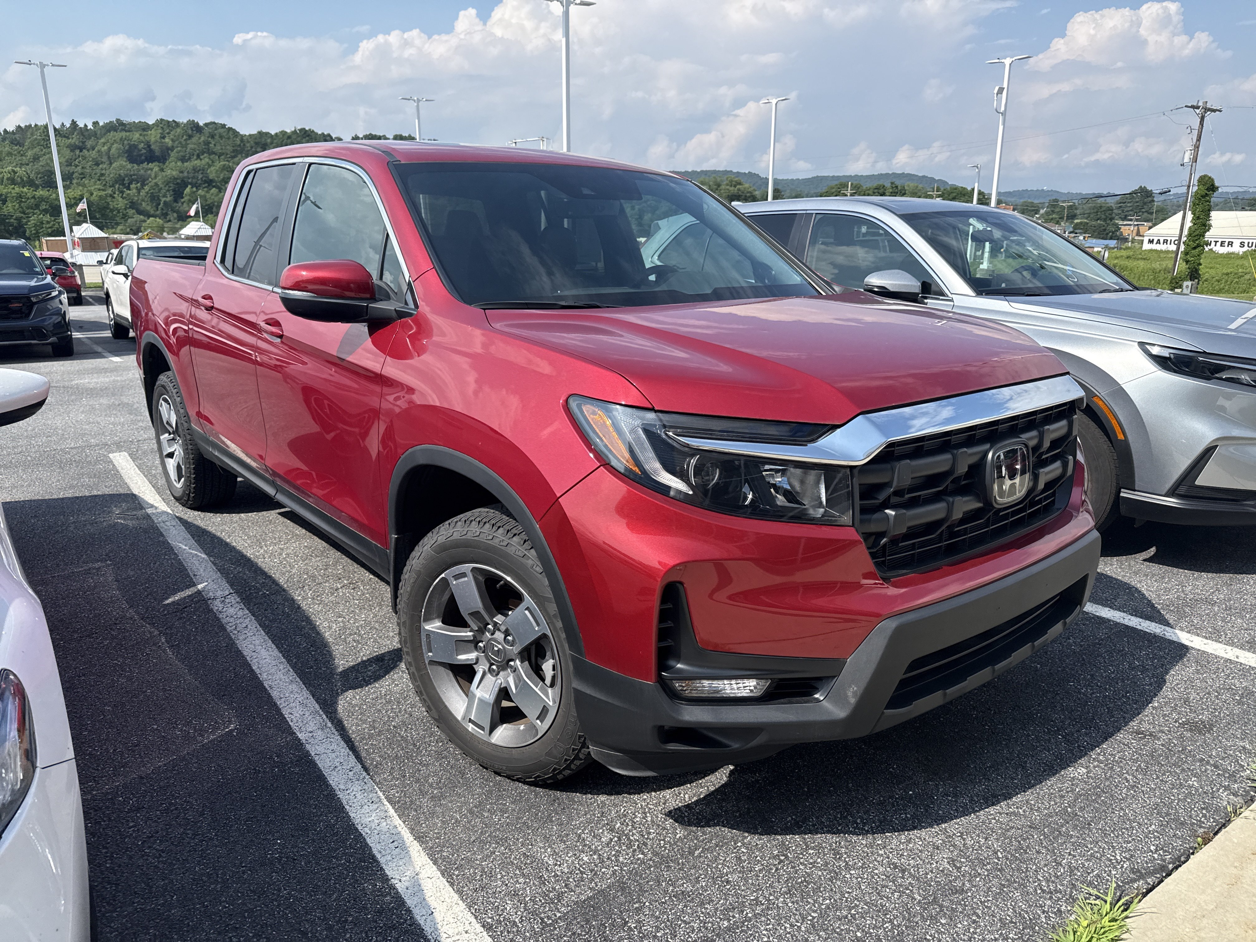 Used 2024 Radiant Red Metallic II Honda RTL image 3