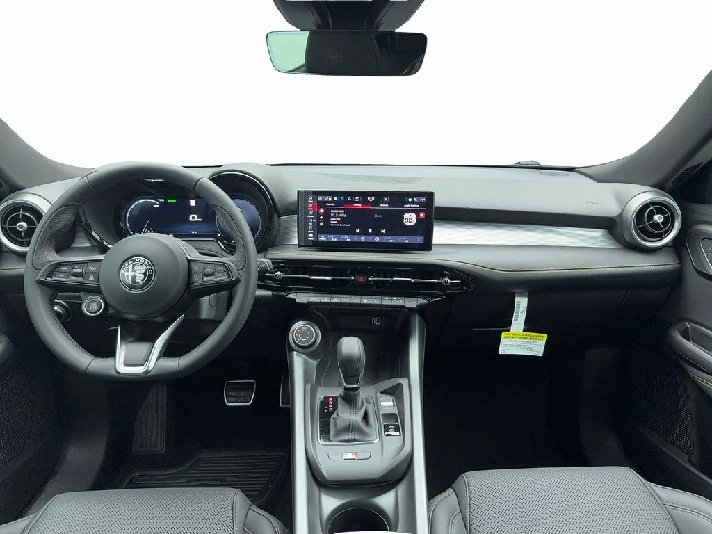 New 2025 Blue Alfa Romeo Base image 15