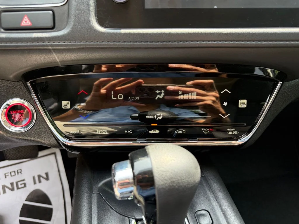Used 2019 Black Honda EX image 19