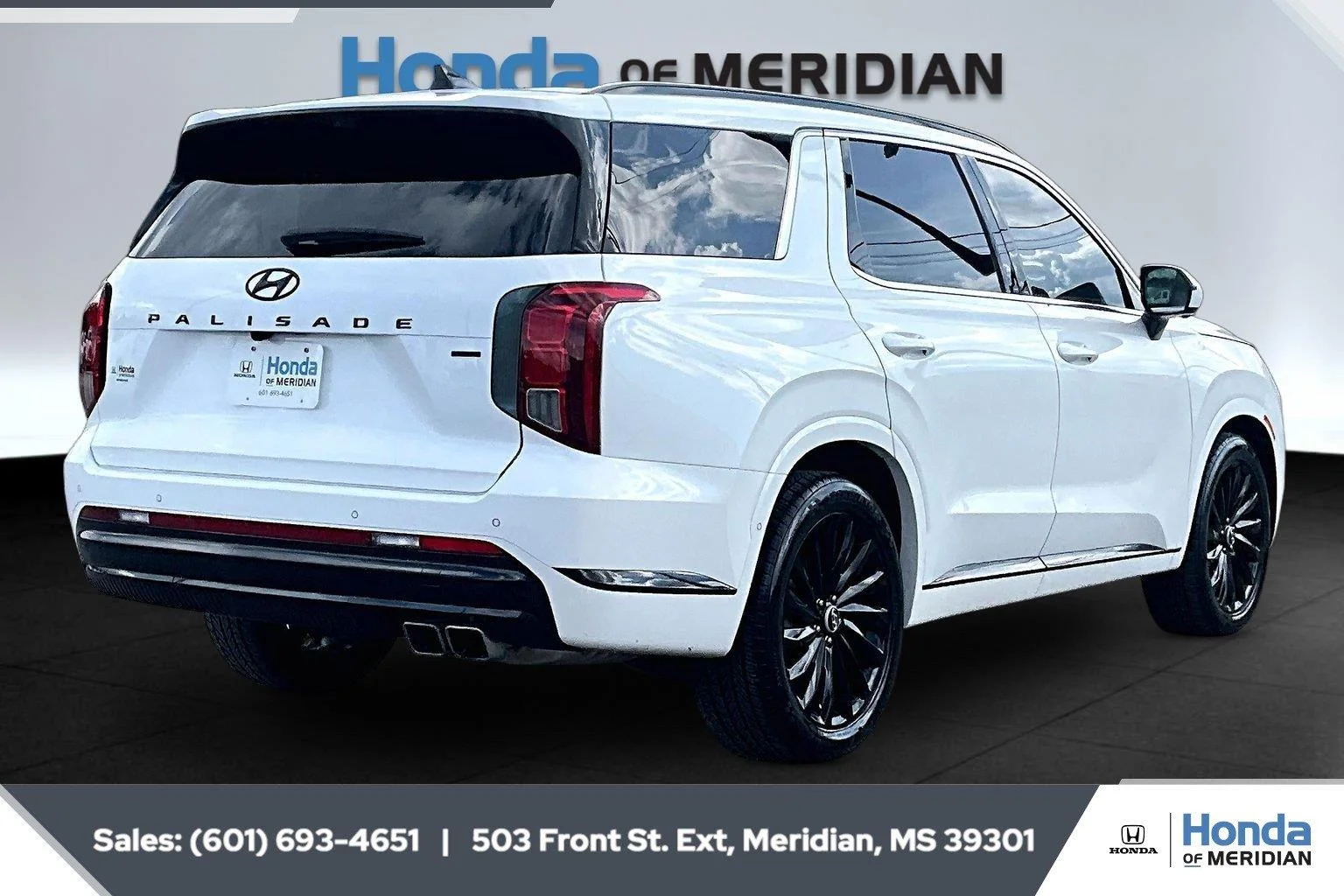 Used 2024 Hyper White Hyundai Calligraphy Night Edition image 11