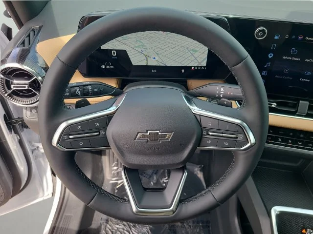 New 2027 Polar White Tricoat Chevrolet ACTIV image 27