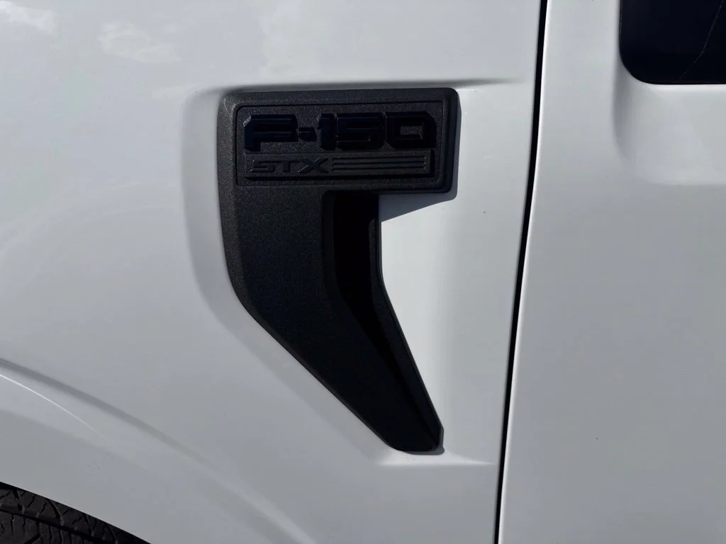 Used 2023 White Ford XL image 12