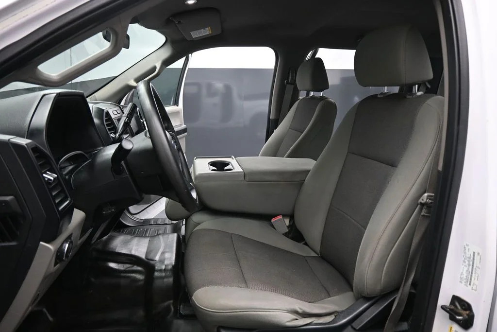 Used 2020 White Ford XL image 10