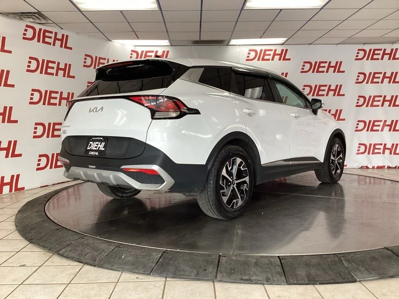 Used 2024 White Kia EX image 7