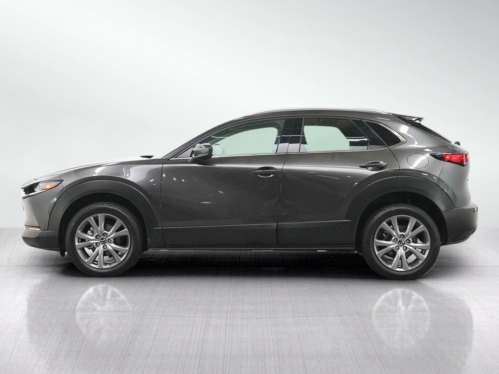 Used 2021 Machine Gray Metallic Mazda Premium image 2