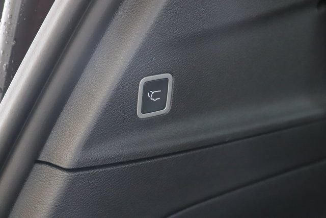 2026 Chrysler Pacifica Select - Photo 29