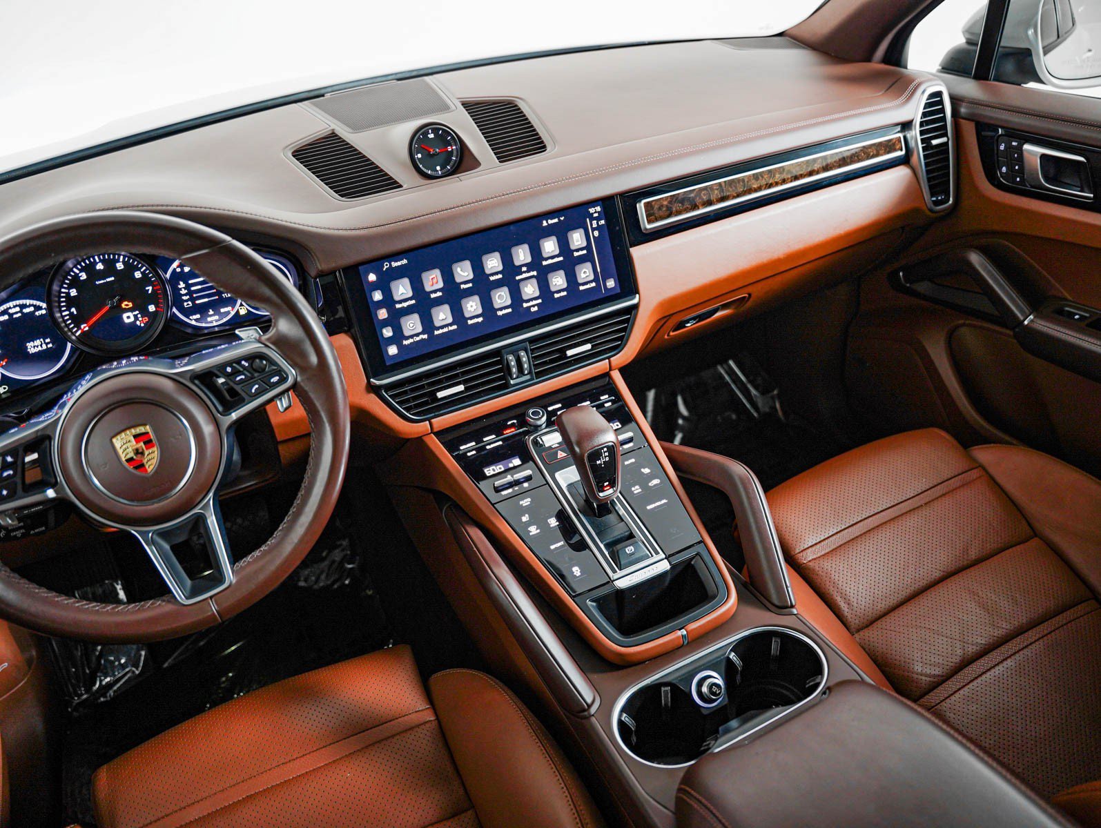 Certified Used 2023 CHALK Porsche  image 19