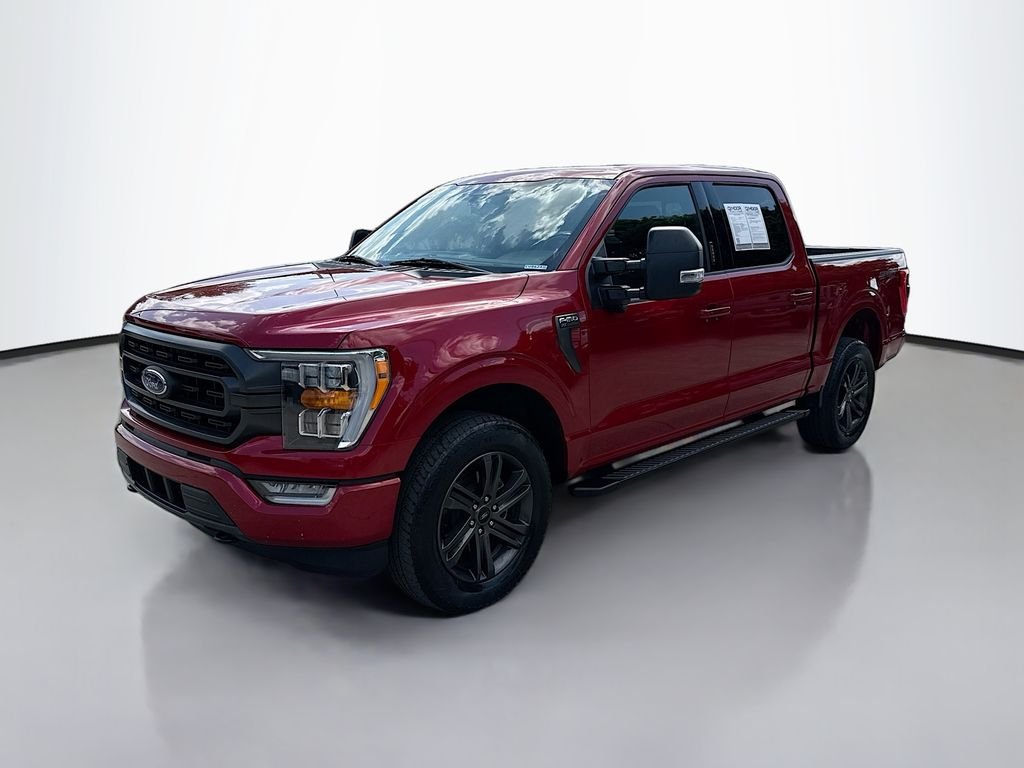 Used 2022 RAPID RED MET TINTED CC Ford XLT image 3