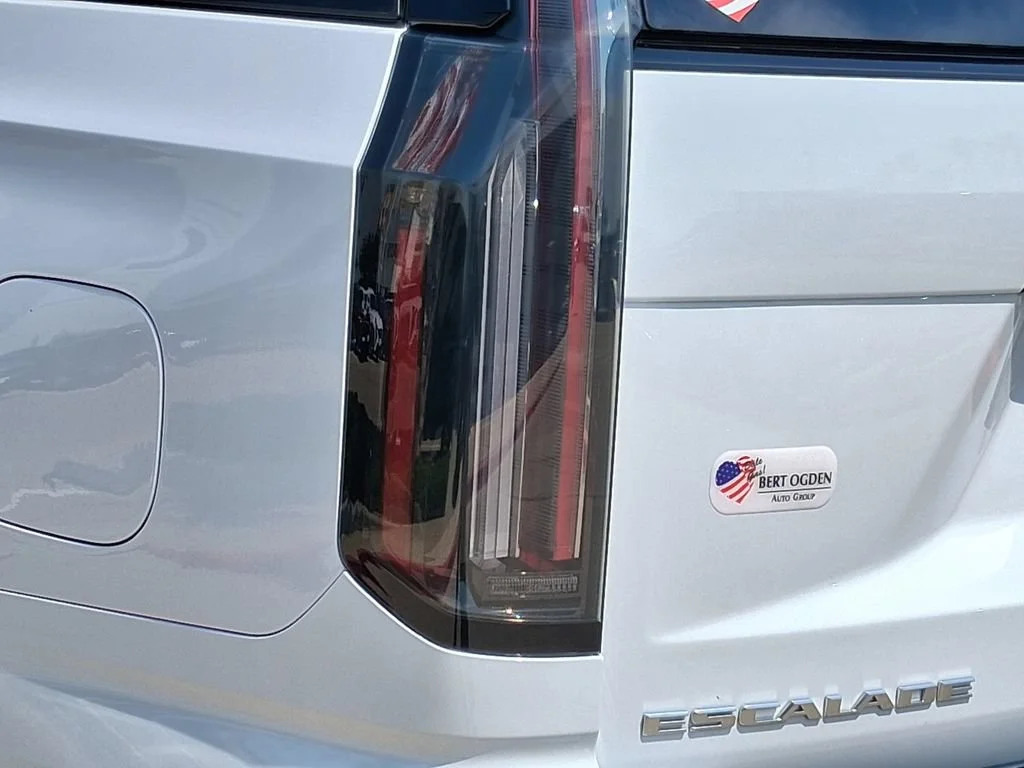 New 2026 Vibrant White Tricoat Cadillac Platinum Sport image 8