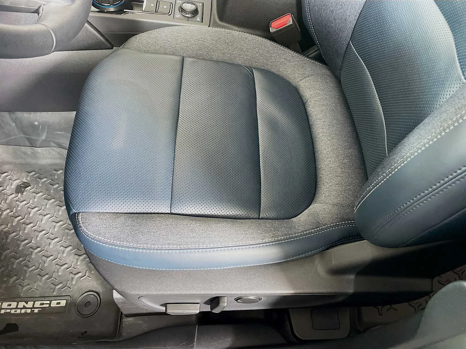 Used 2021 Area 51 Ford First Edition image 17