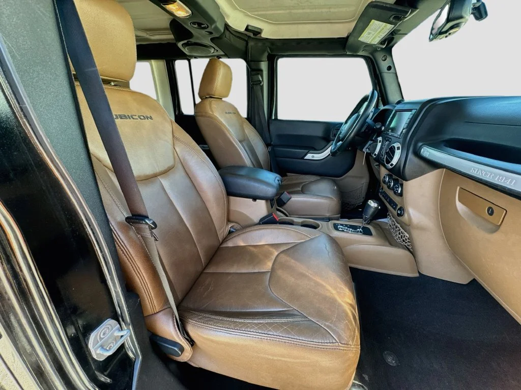 Used 2014 Black Jeep Unlimited Rubicon image 31