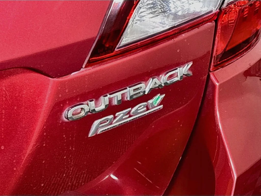 Used 2017 Red Subaru 2.5i Premium image 24