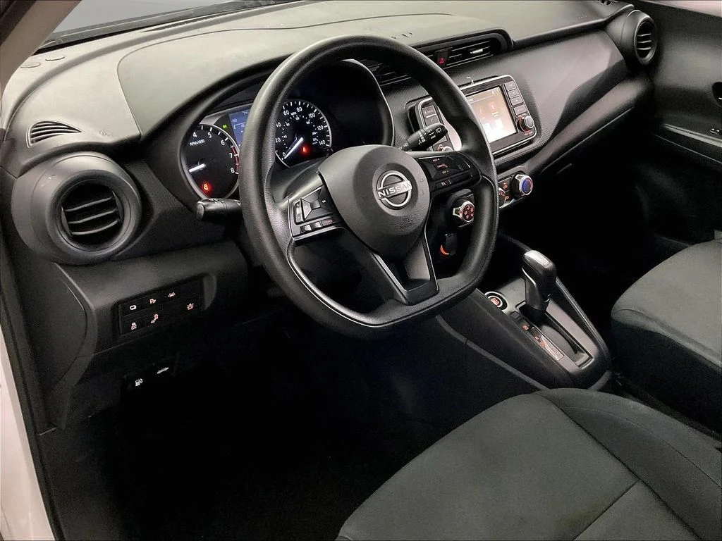 Used 2024 White Nissan S image 17