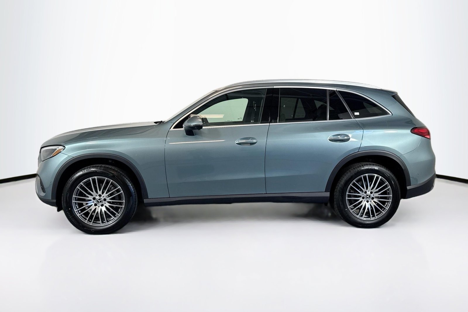 New 2026 Verde Silver Metallic Mercedes-Benz GLC 300 image 8