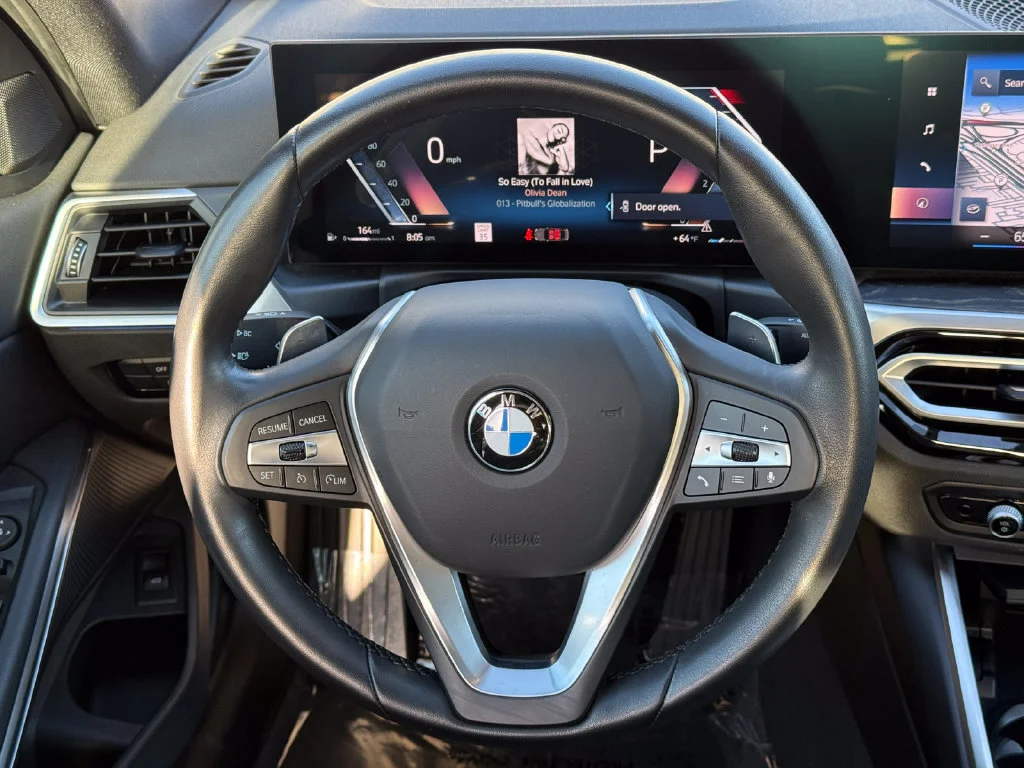 Used 2024  BMW NA image 19