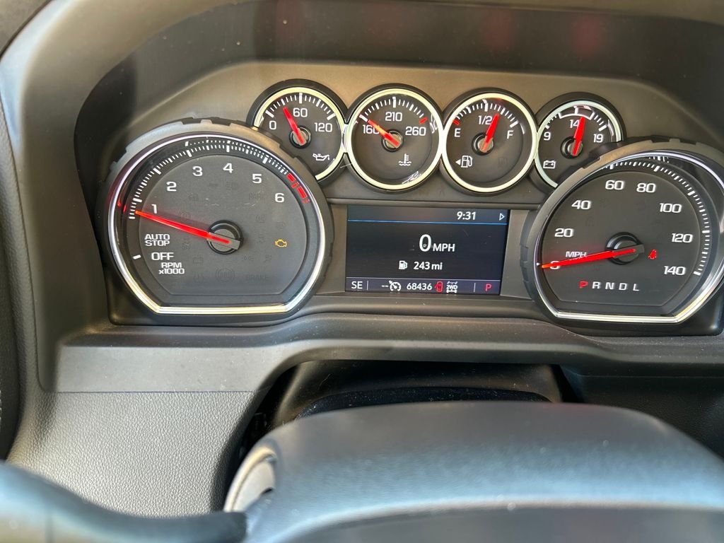Used 2022 White Chevrolet LT image 20
