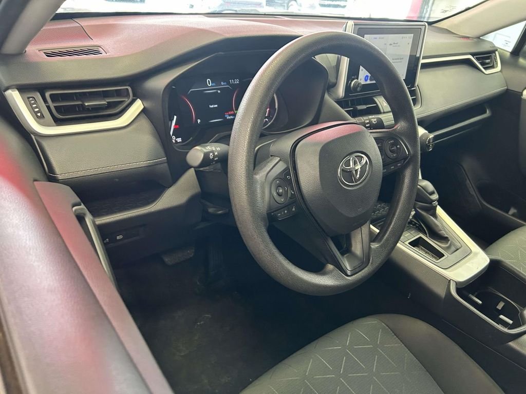 Used 2025 White Toyota XLE image 13