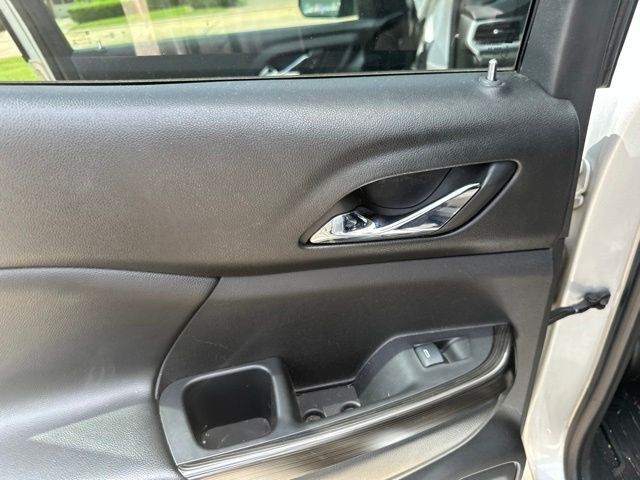 Used 2017 Silver GMC SLT-1 image 23