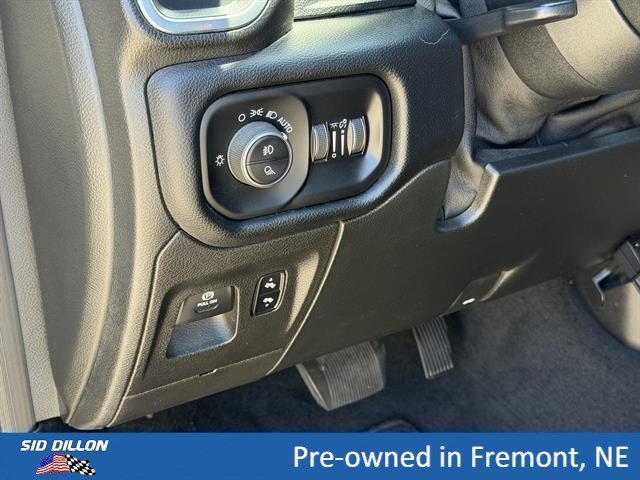 Used 2019 Billet Silver Metallic Clearcoat Ram Big Horn/Lone Star image 10