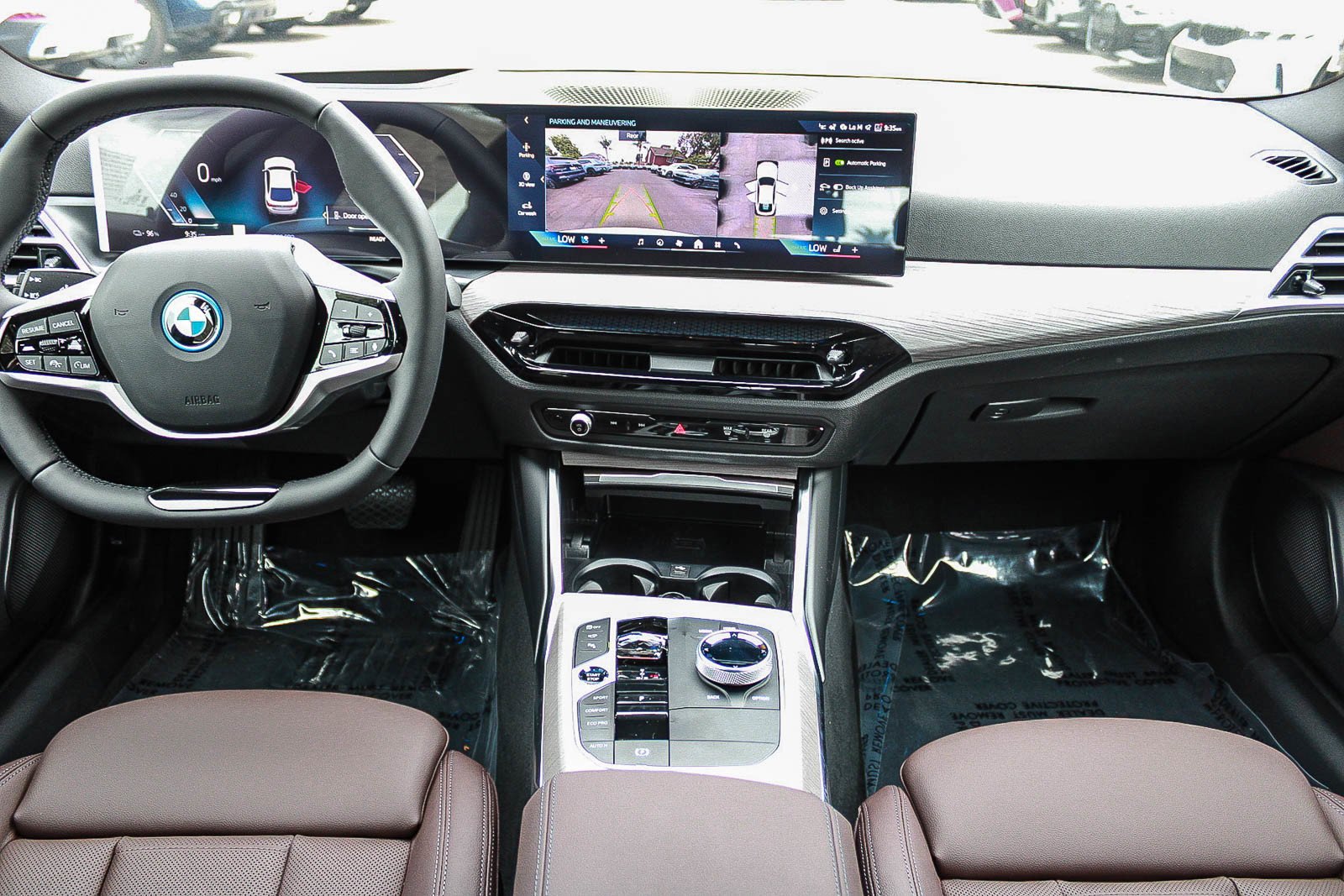 New 2026 Mineral White Metallic BMW eDrive40 image 12