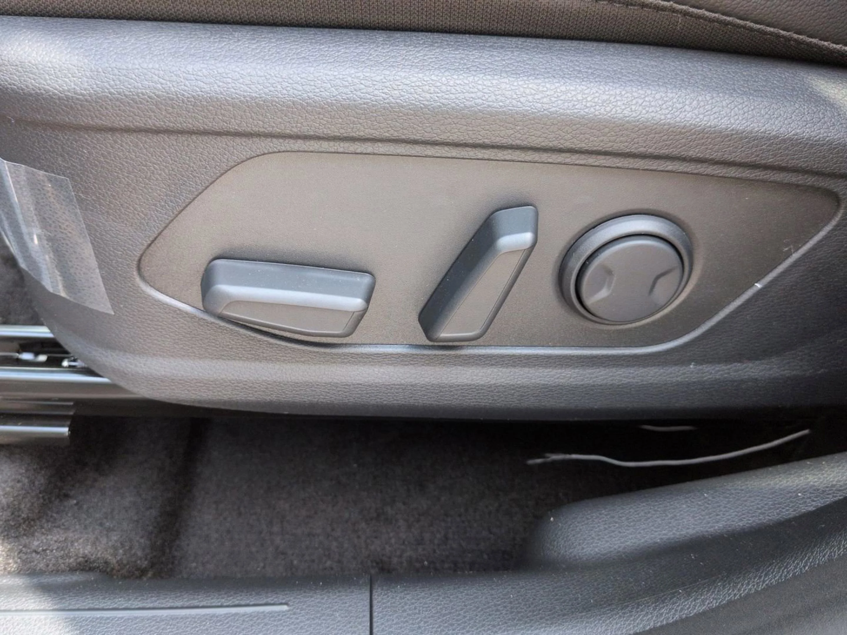 New 2026 Gravity Gray Kia EX image 18