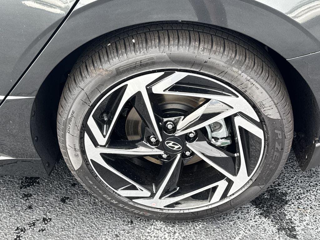 New 2026 Gray Hyundai SEL Sport image 18
