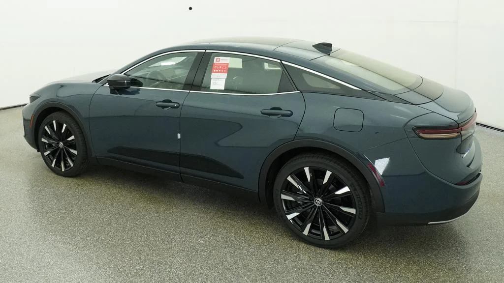 New 2026 Storm Cloud  Toyota Platinum image 35