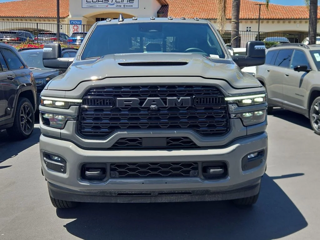 New 2026 Ceramic Gray Clear-Coat Exterior Paint RAM Limited image 2