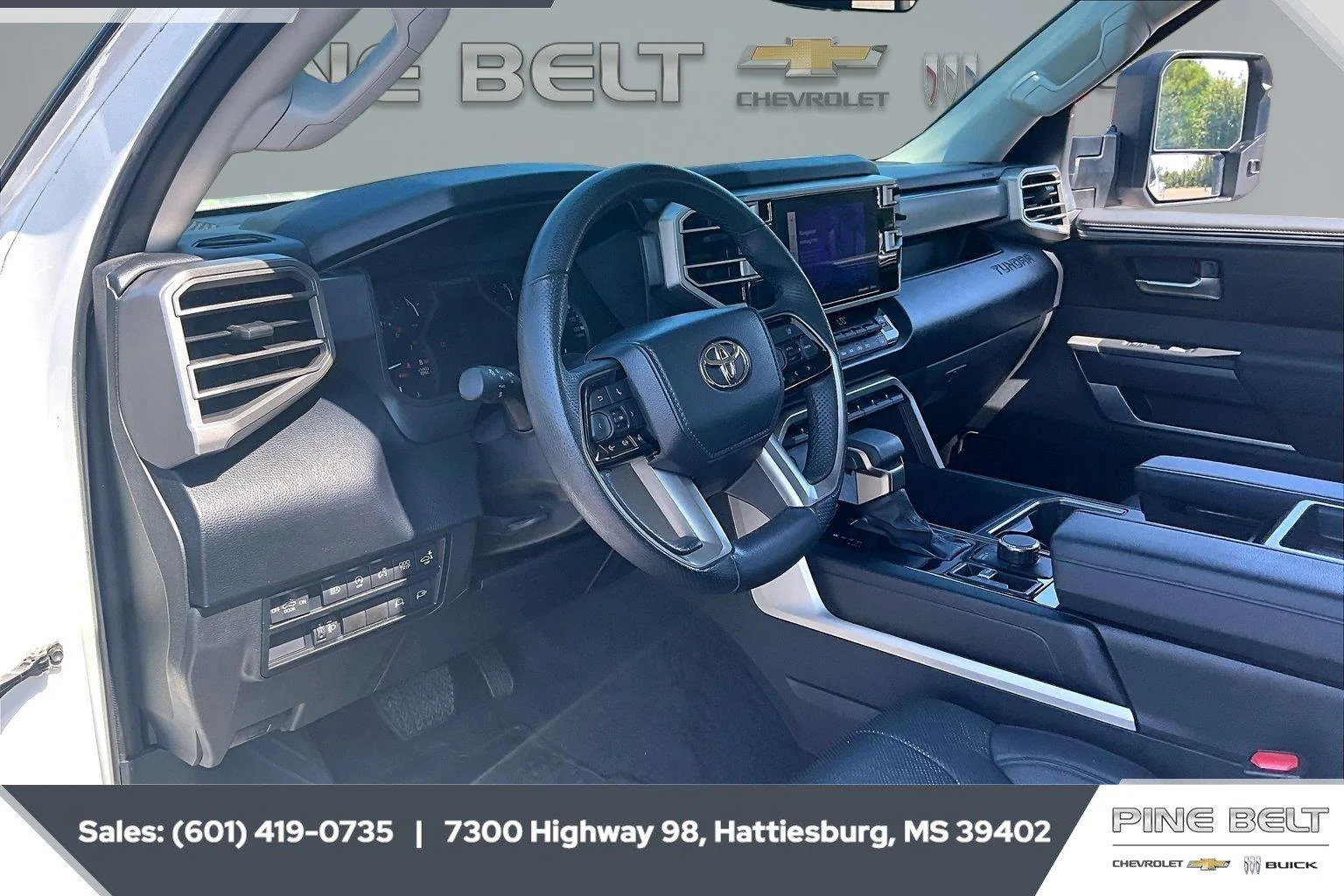 Used 2023 Ice Cap Toyota SR5 image 13