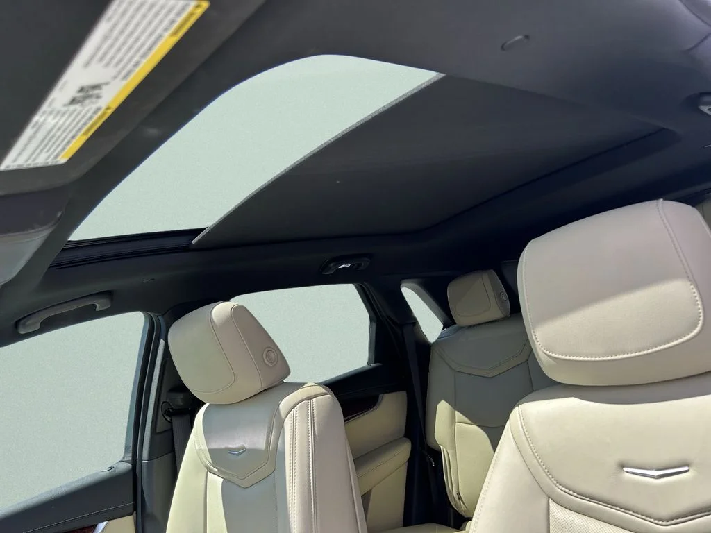Used 2019 White Cadillac Luxury image 26