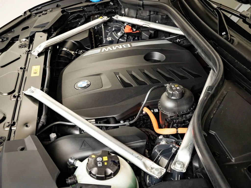 New 2026 Gray Metallic BMW xDrive50e image 48