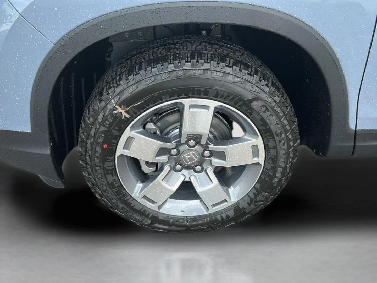 New 2026 Sonic Gray Pearl Honda RTL image 3