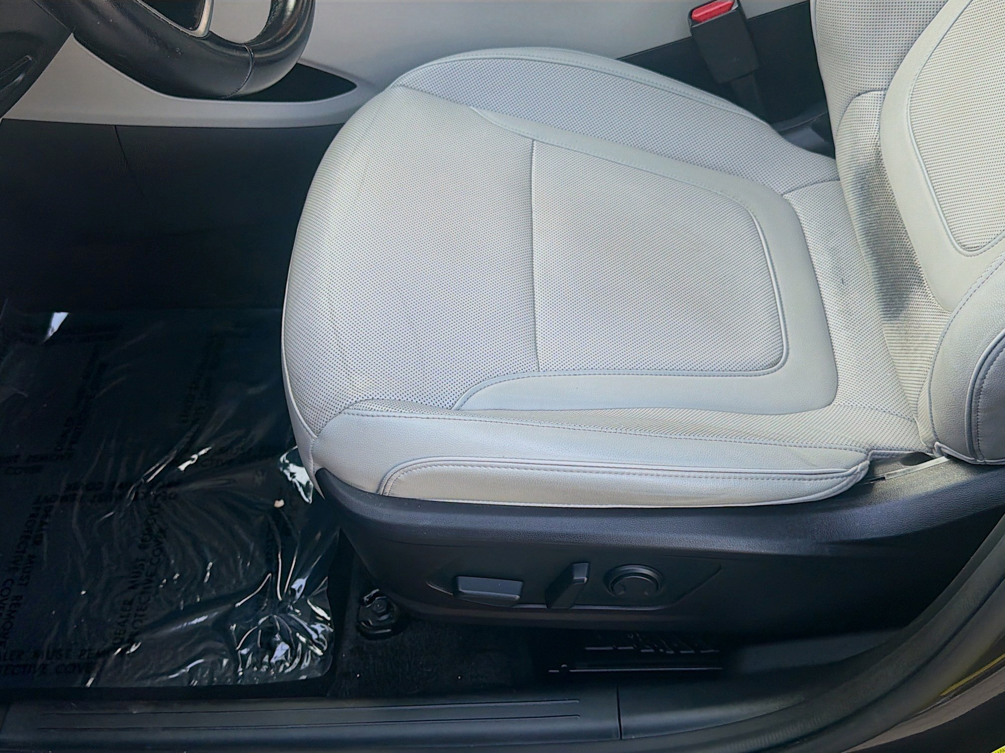 Used 2022 Portofino Gray Hyundai SEL image 15