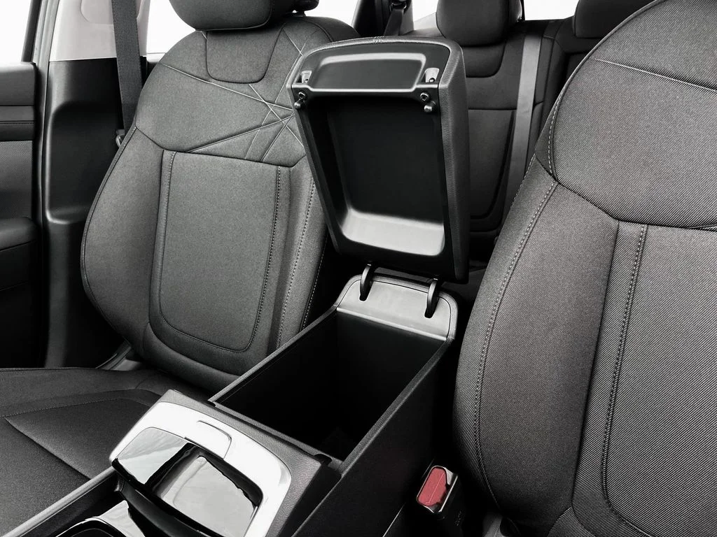 New 2026 Black Hyundai SE image 18