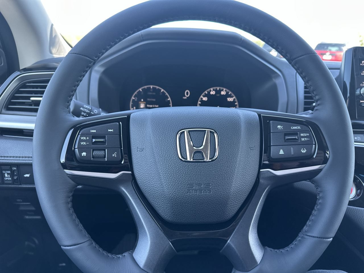 2026 Honda Odyssey Touring - Photo 14