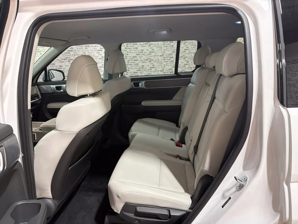 Used 2026 Serenity White Hyundai SEL image 18