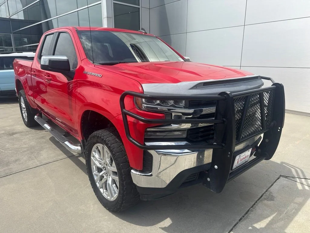 Used 2020 Red Chevrolet LT image 1
