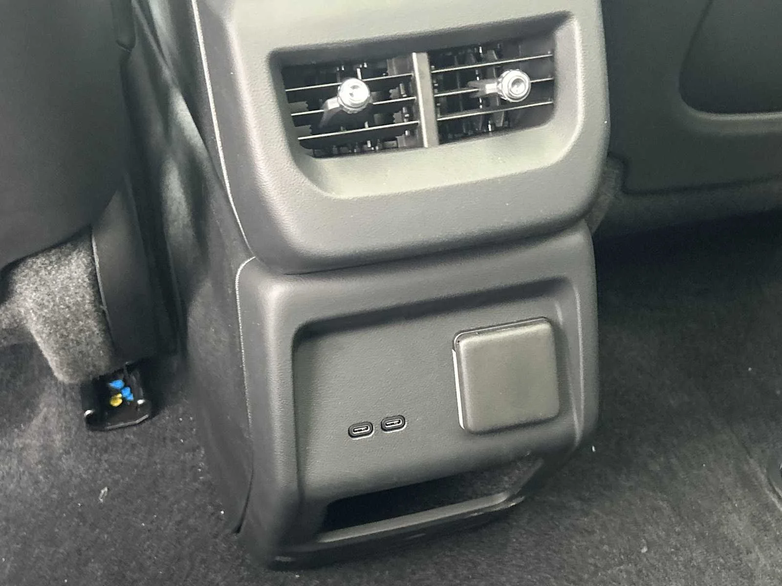 2026 Cadillac OPTIQ Sport - Photo 21