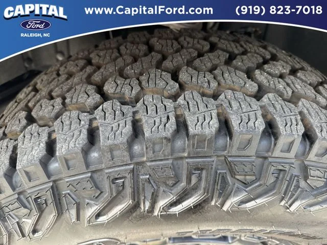 Used 2025 Gray Ford Badlands image 13