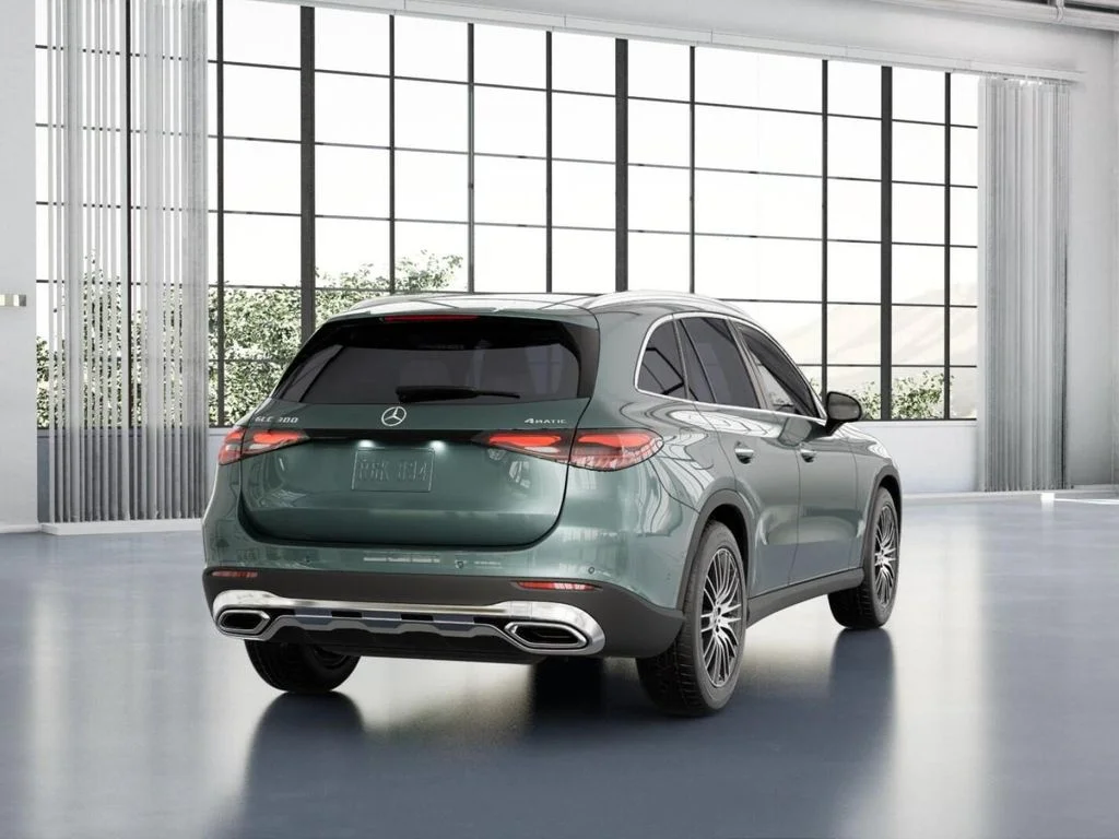 New 2026 Silver Mercedes-Benz GLC 300 image 23