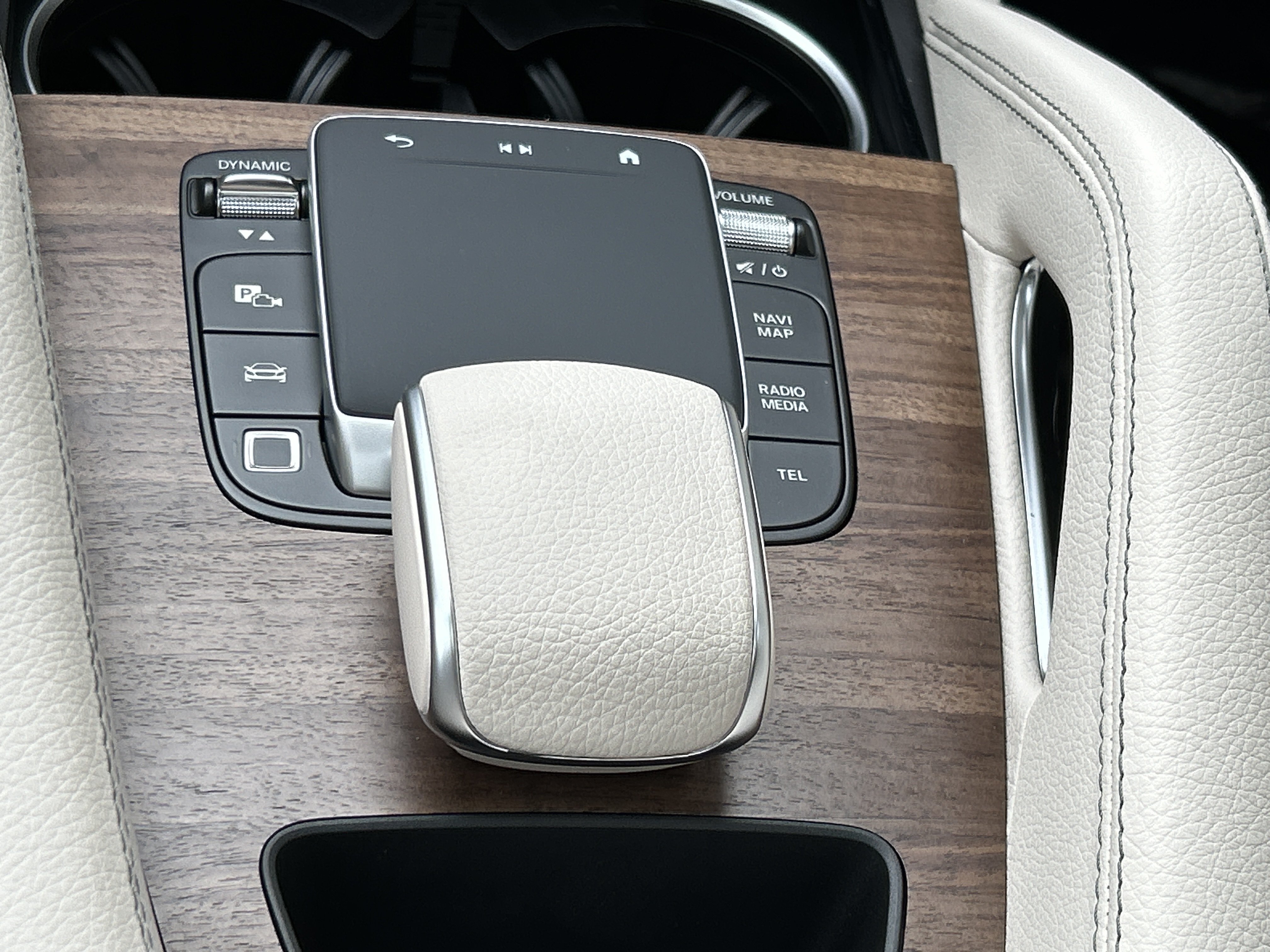 New 2026 Polar White Mercedes-Benz GLE 350 4MATIC® SUV image 31