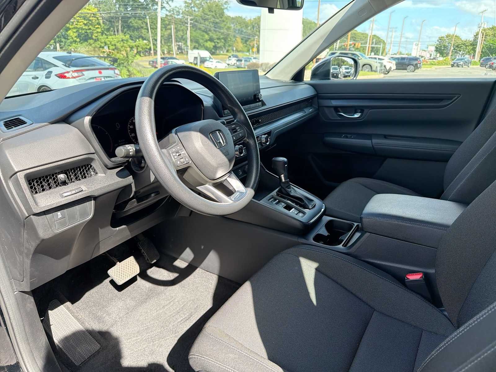2024 Honda CR-V LX - Photo 10