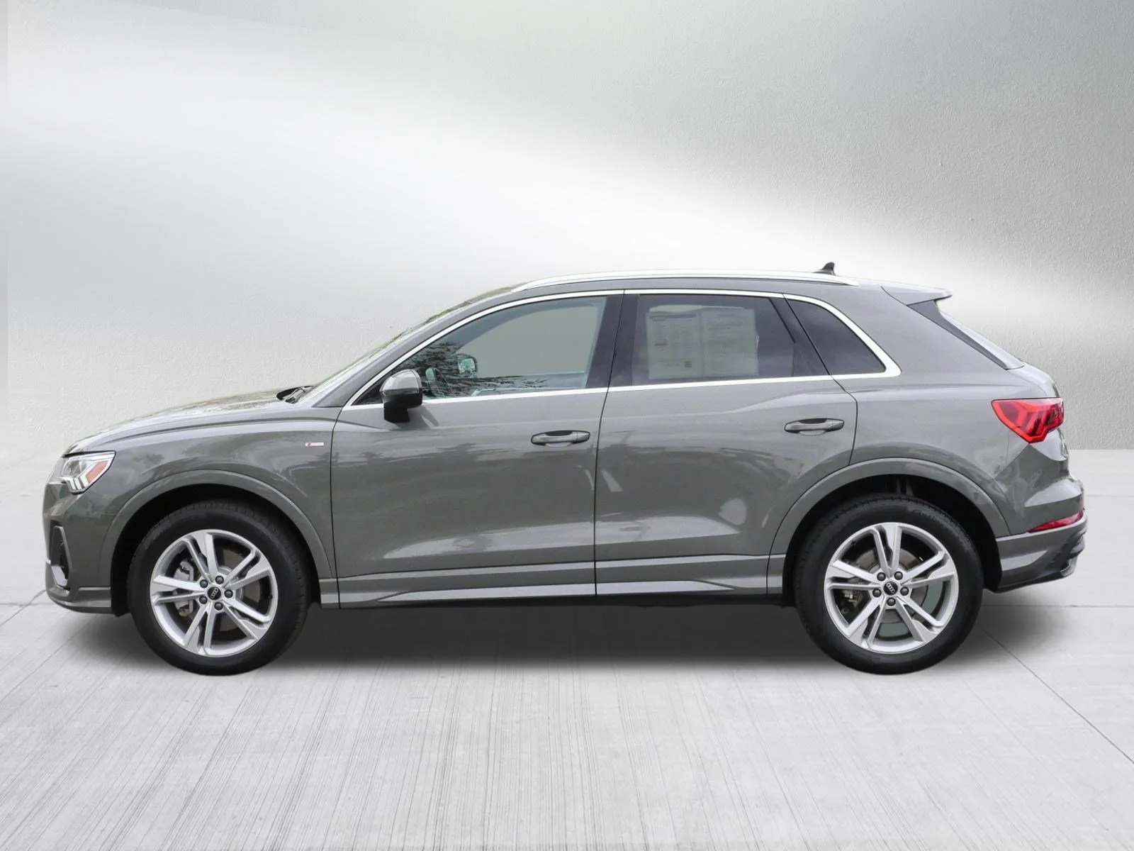Used 2023 Chronos Gray Metallic Audi S line Premium image 4