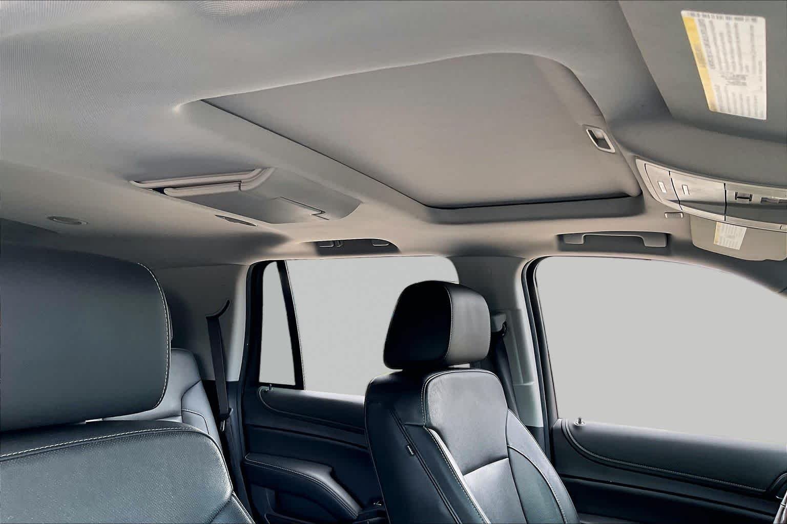 Used 2020 Dark Sky Metallic GMC SLT image 13