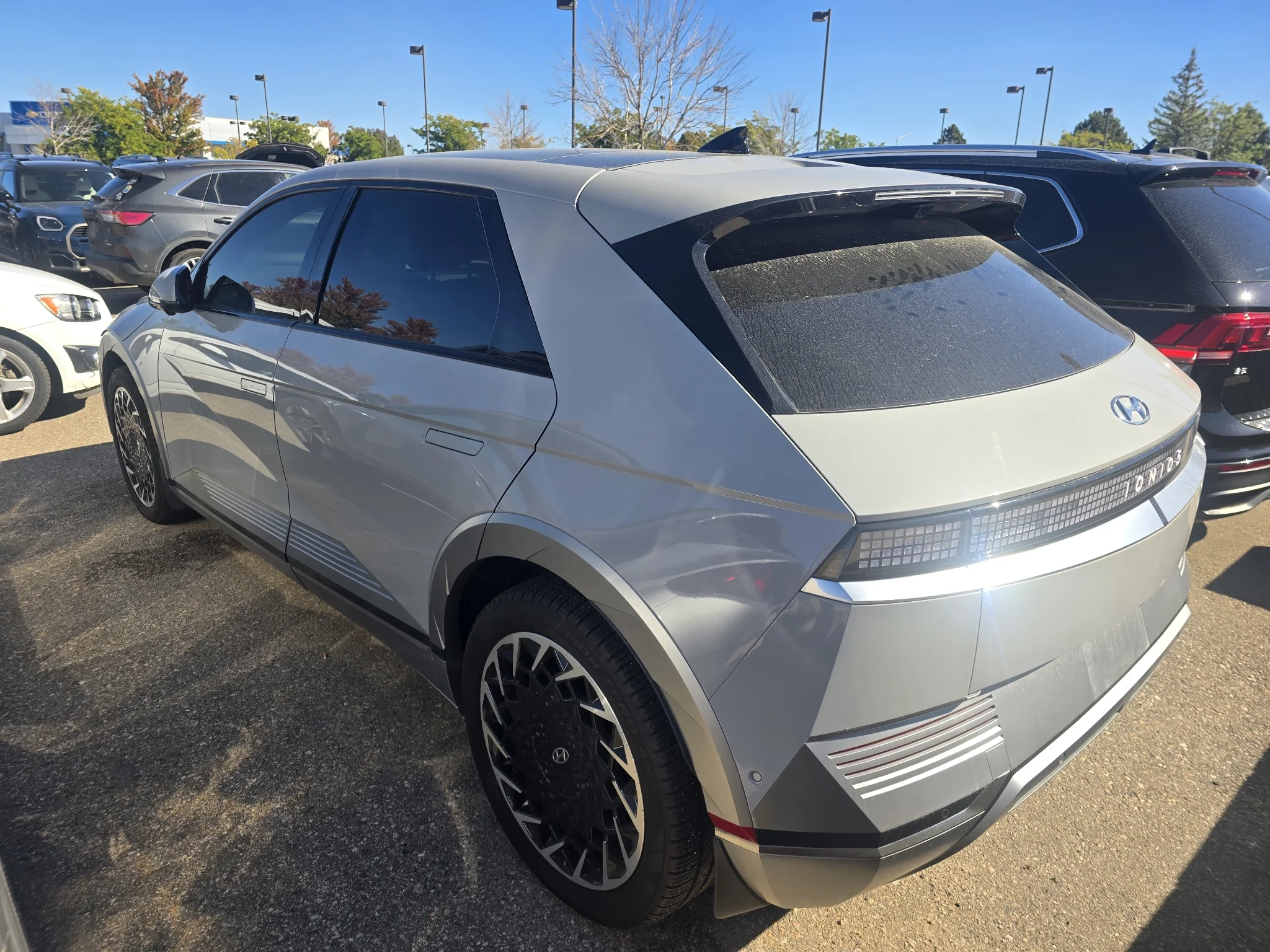 Used 2024 Cyber Gray Hyundai Limited image 14